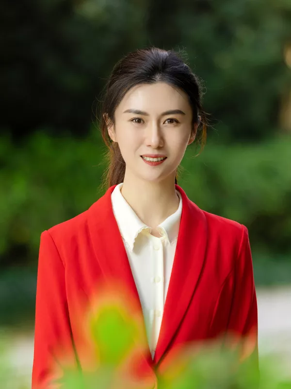 钟英教育集团总监  张舸航‍